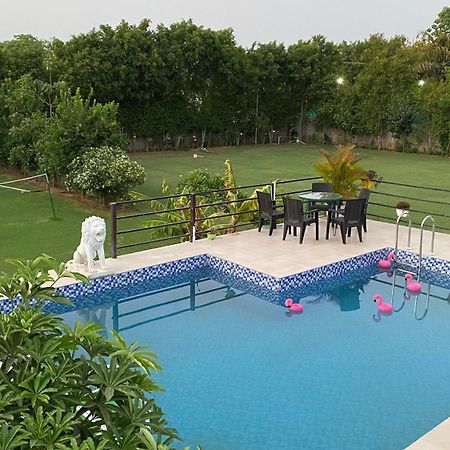 The Singh Farm Cosy Private Pool Farm Villa Gurgaon Buitenkant foto