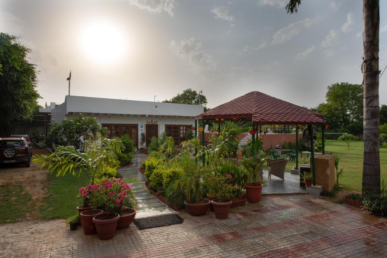 The Singh Farm Cosy Private Pool Farm Villa Gurgaon Buitenkant foto