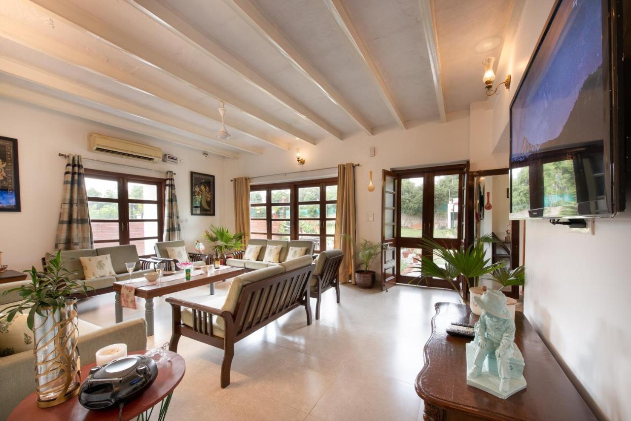 The Singh Farm Cosy Private Pool Farm Villa Gurgaon Buitenkant foto