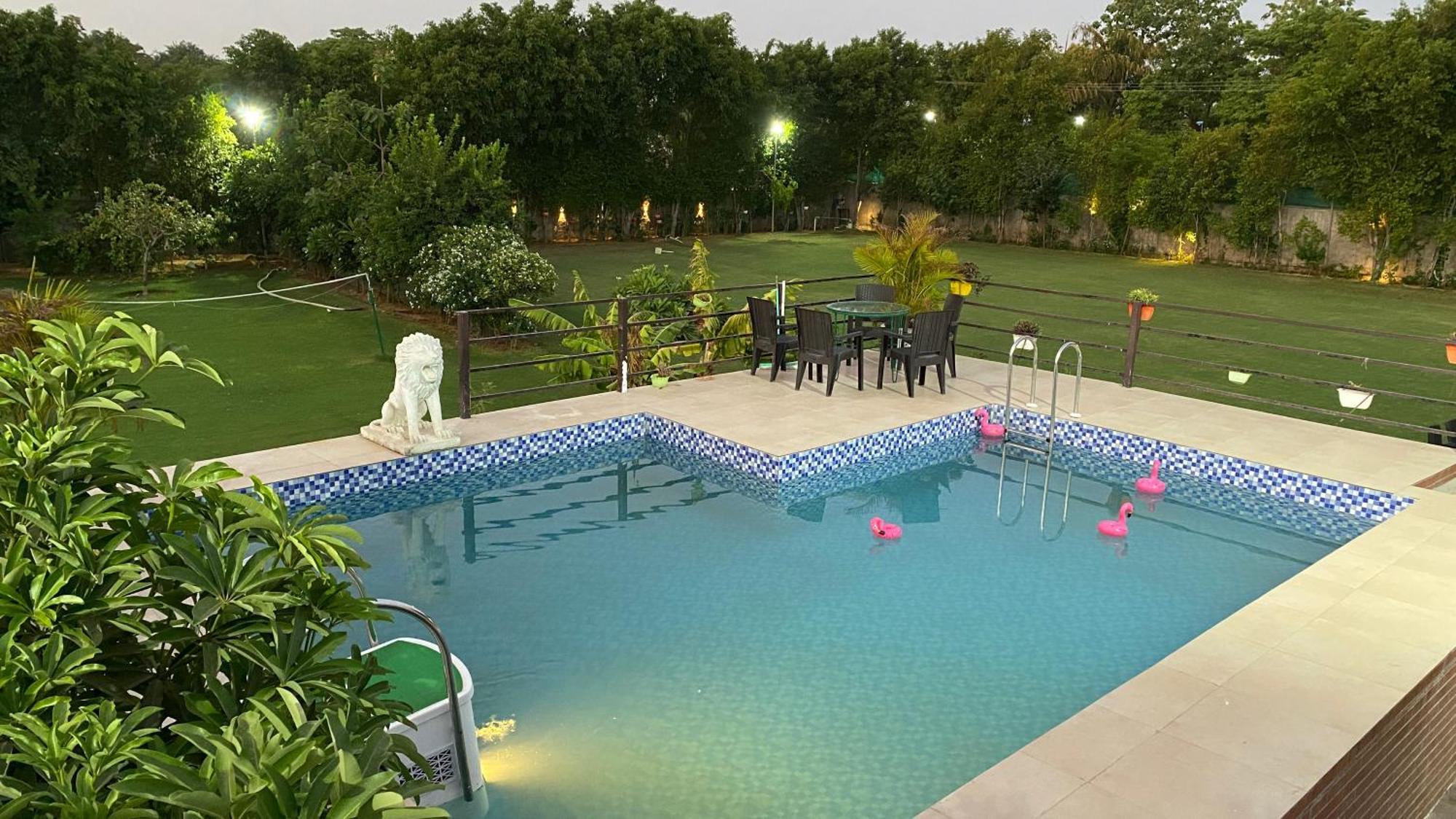 The Singh Farm Cosy Private Pool Farm Villa Gurgaon Buitenkant foto