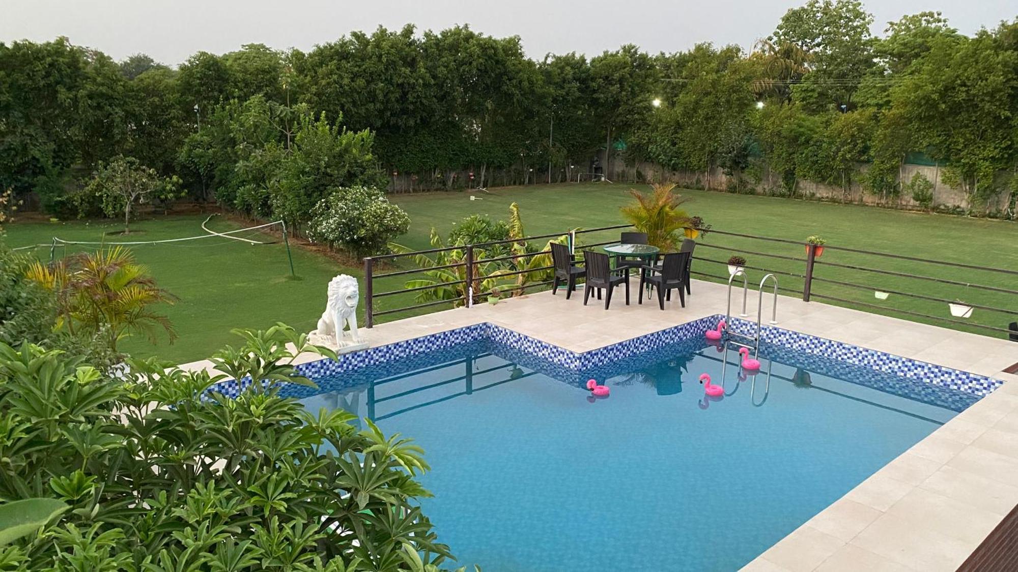 The Singh Farm Cosy Private Pool Farm Villa Gurgaon Buitenkant foto